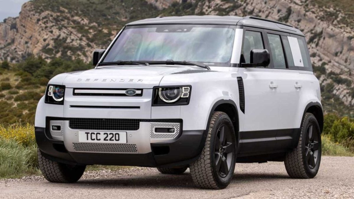 Hibrit Land Rover Defender Türkiye’de satışa çıktı: İşte fiyatı